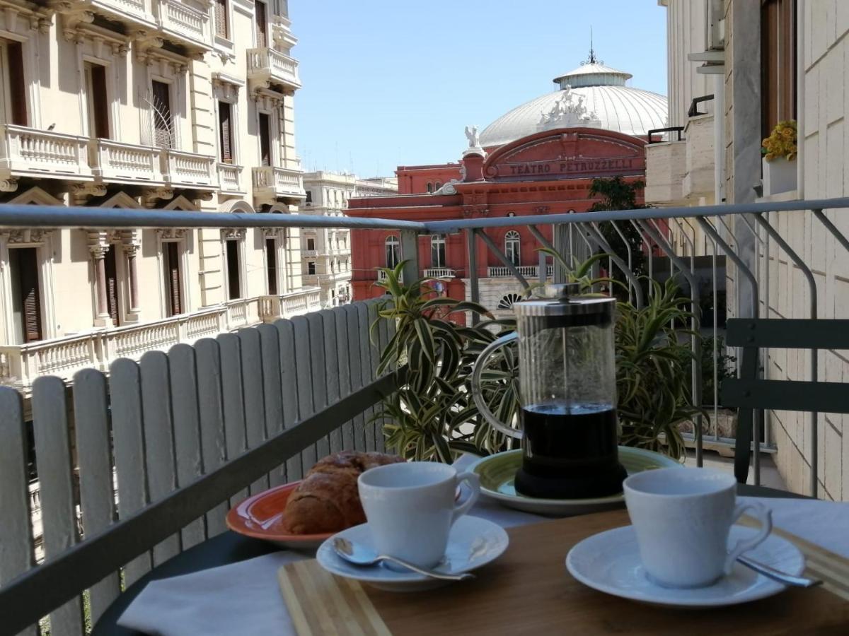 Centralissimo E Confortevole, Fronte Petruzzelli Bari Kültér fotó